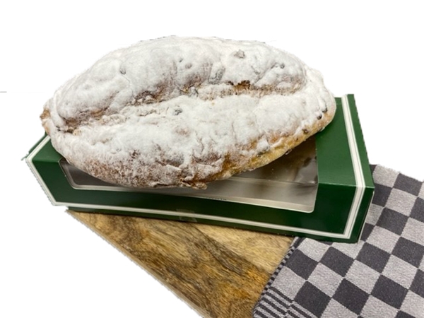 Stol klein met spijs in doos